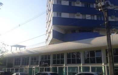 Imagem: O apartamento possui 1 Dormitório, 1 Banheiro, 1 Vaga na garagem