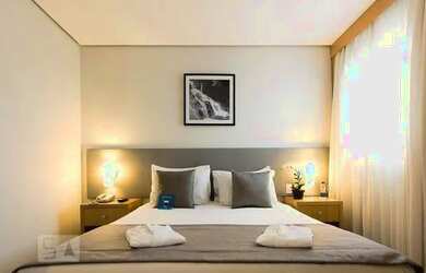 Imagem: O studio possui 1 Dormitório, 1 Banheiro, 1 Vaga na garagem