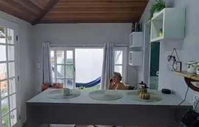 Imagem: A casa possui 1 Dormitório, 1 Banheiro e 1 Vaga na garagem