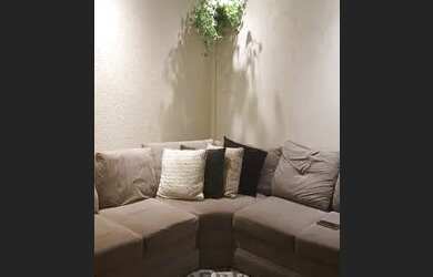 Imagem: A casa possui 3 Dormitórios, 1 Banheiro, 1 Vaga na garagem