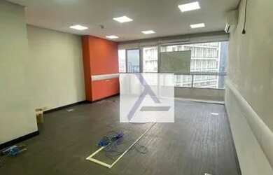 Imagem: O depósito possui 2 Vagas na garagem, 41m² de Área e está