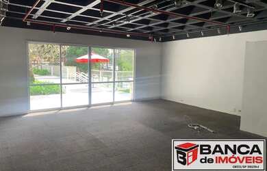 Imagem: O depósito possui 1 Vaga na garagem, 68m² de Área e está