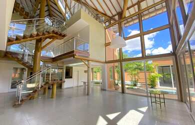 Imagem: O apartamento possui 4 Dormitórios, 4 Banheiros, 4 Vagas na