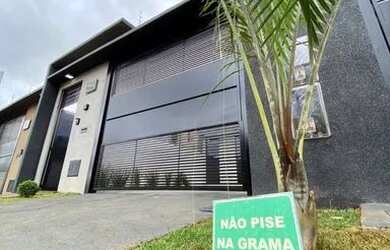 Imagem: A casa em condomínio possui 3 Dormitórios, 3 Banheiros, 170m²