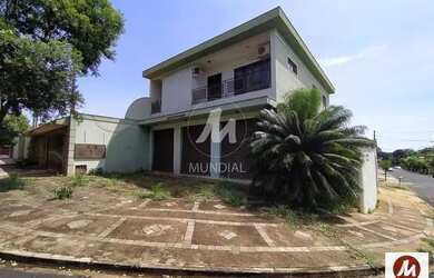 Imagem: O depósito possui 5 Vagas na garagem, 241m² de Área e está