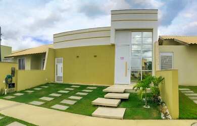 Imagem: A casa em condomínio e possui 2 Dormitórios, Suítes, 2 Banheiros