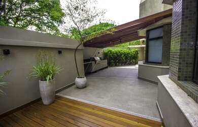 Imagem: O apartamento possui 5 Dormitórios, 5 Banheiros, 5 Vagas na