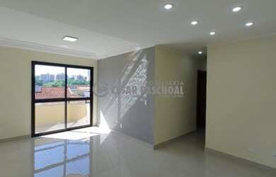 Imagem: O apartamento possui 3 Dormitórios, 2 Banheiros, 2 Vagas na