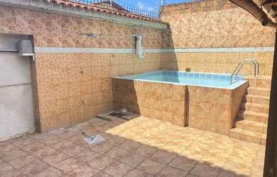 Imagem: A casa em condomínio possui 2 Dormitórios, 2 Banheiros, 2