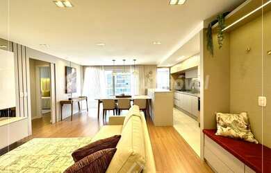 Imagem: O apartamento possui 3 Dormitórios, 3 Banheiros, 2 Vagas na