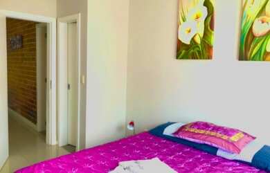 Imagem: O apartamento possui 1 Dormitório, 1 Banheiro, 2 Vagas na garagem