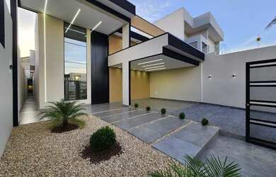 Imagem: A casa em condomínio possui 4 Dormitórios, 5 Banheiros, 4