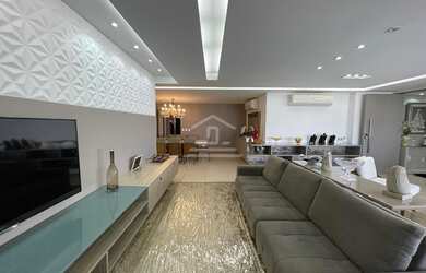 Imagem: O apartamento possui 4 Dormitórios, 5 Banheiros, 4 Vagas na