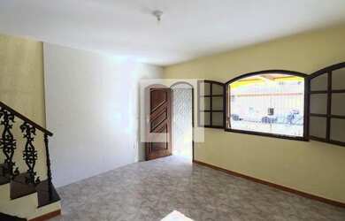 Imagem: A casa possui 2 Dormitórios, 2 Banheiros, 1 Vaga na garagem