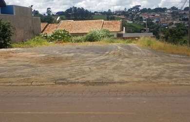 Imagem: O terreno está localizado em Colônia Dona Luíza, Ponta Grossa