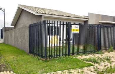 Imagem: A casa possui 2 Dormitórios, 1 Banheiro, 1 Vaga na garagem