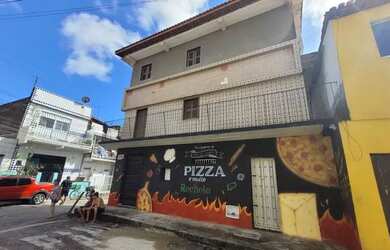 Imagem: A casa possui 3 Dormitórios, 2 Banheiros e está localizado