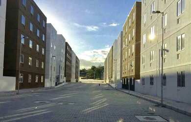 Imagem: O apartamento possui 2 Dormitórios, 1 Banheiro, 1 Vaga na garagem