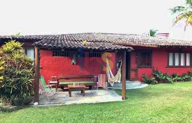 Imagem: A casa possui 1 Dormitório, 5 Banheiros, 4 Vagas na garagem