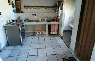 Imagem: A casa possui 2 Dormitórios, 2 Banheiros, 4 Vagas na garagem