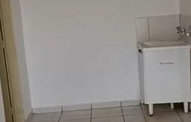 Imagem 7: PARQUE ESTORIL - CASA RESIDENCIAL C/ GARAGEM 2 DORMITÓRIOS PROX. ESCOLA, SUPERM