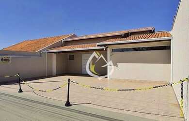 Imagem: O depósito possui 3 Vagas na garagem, 190m² de Área e está