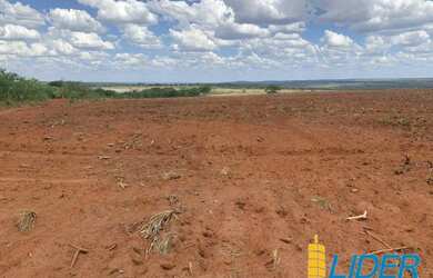 Imagem: A fazenda possui 576m² de Área e está localizado em Centro