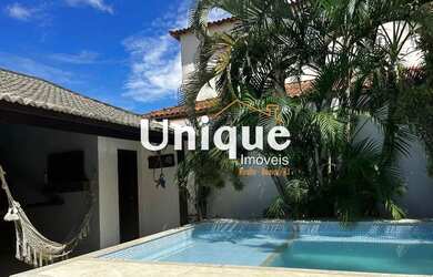 Imagem: A casa à venda possui 4 Dormitórios, 3 Banheiros, 2 Vagas