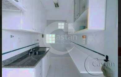 Imagem: O apartamento possui 2 Dormitórios, 2 Banheiros, 2 Vagas na