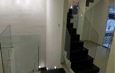 Imagem 15: VENDO CASA INDEPENDENTE. Churrasqueira, Ar-condicionado, 3 Banheirose3...