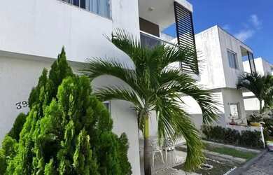 Imagem: A casa possui 4 Dormitórios, 4 Banheiros, 2 Vagas na garagem