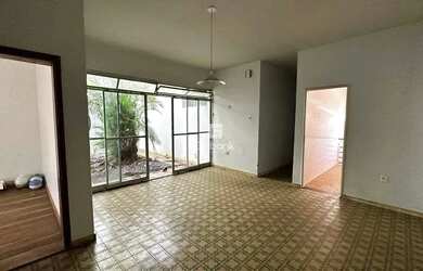 Imagem 4: Casa em Montes Claros, no bairro Melo, à venda