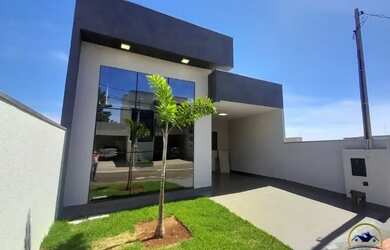 Imagem: A casa em condomínio possui 3 Dormitórios, 2 Banheiros, 2