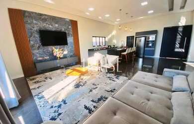 Imagem: A casa em condomínio possui 3 Dormitórios, 2 Banheiros, 5