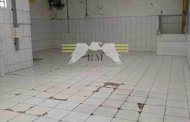 Imagem: O depósito possui 5 Vagas na garagem e 535m² de Área e está