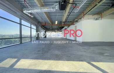 Imagem: O depósito possui 5 Vagas na garagem, 600m² de Área e está