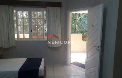 Imagem: O studio possui 1 Dormitório, 1 Banheiro, 1 Vaga na garagem