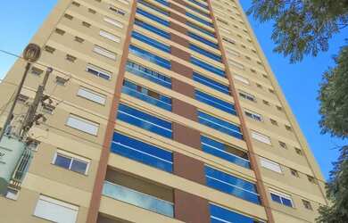 Imagem: O apartamento possui 3 Dormitórios, 1 Banheiro, 2 Vagas na