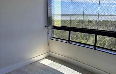 Imagem: O apartamento possui 3 Dormitórios, 5 Banheiros, 2 Vagas na