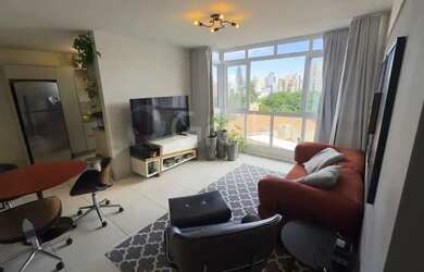 Imagem: O apartamento possui 2 Dormitórios, 2 Banheiros, 2 Vagas na