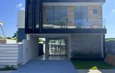 Imagem: A casa em condomínio possui 4 Dormitórios, 5 Banheiros, 220m²