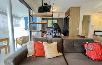 Imagem: O apartamento possui 1 Dormitório, 1 Banheiro, 1 Vaga na garagem