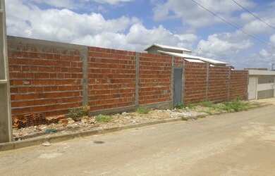 Imagem: O terreno possui 253m² de Área Privada e está localizado