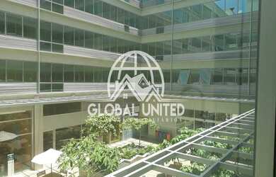 Imagem: O depósito possui 1 Vaga na garagem, 30m² de Área e está