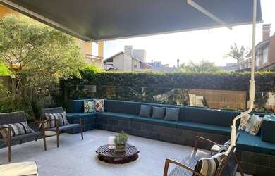 Imagem 14: Casa Contemporânea. Ar-condicionado, Lareira, 3 Vagas na garageme3 Dormitórios