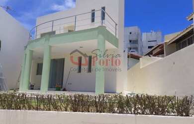 Imagem: A casa em condomínio possui 3 Dormitórios, 2 Banheiros, 2