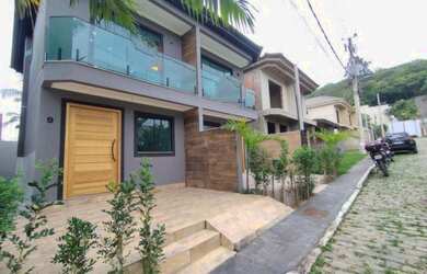 Imagem: A casa em condomínio possui 2 Dormitórios, 3 Banheiros, 1