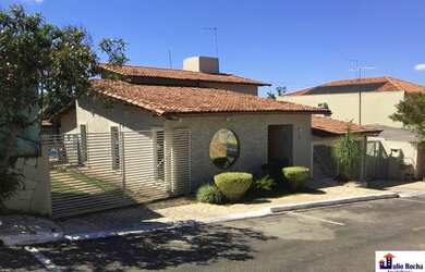 Imagem: A casa em condomínio possui 3 Dormitórios, 5 Banheiros, 4