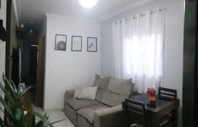 Imagem: O apartamento possui 2 Dormitórios, 1 Banheiro, 1 Vaga na garagem