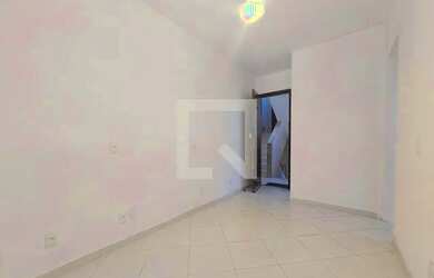 Imagem: O apartamento possui 1 Dormitório, 1 Banheiro, 43m² de Área